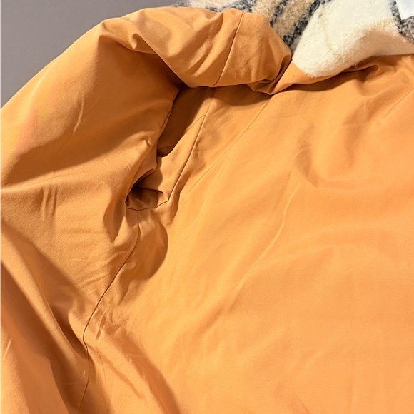 Old Navy Wool Shacket - Cream Plaid - Picture 14 of 16